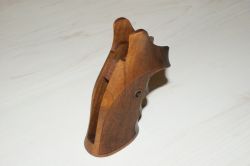 Smith & Wesson Griff K/L-Rahmen square butt, Rhomlas gelt